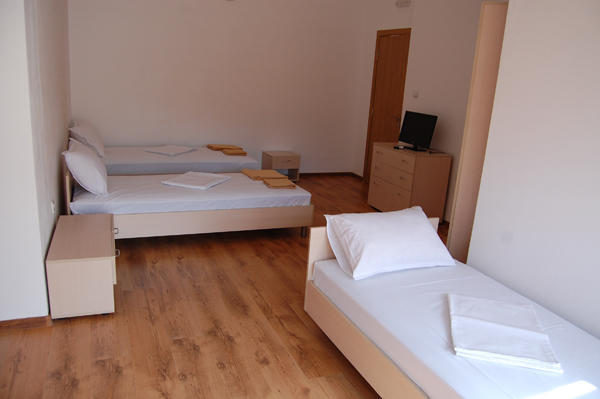 The White House Hostel Karlovo Room photo
